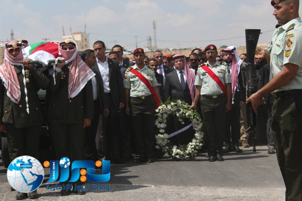 الصخري يكتب يوم الملك  ياقف  مثل  وقفة  اليوم وقفة  مواطن  مع   جموع   المعزين