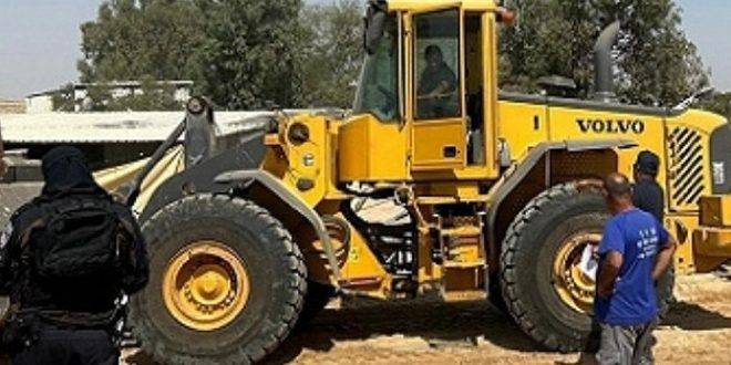 الاحتلال يهدم عدة منازل في النقب بالأراضي المحتلة عام 1948