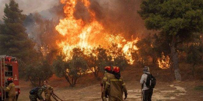 اليونان تطلق طائرات مسيرة لمكافحة حرائق الغابات