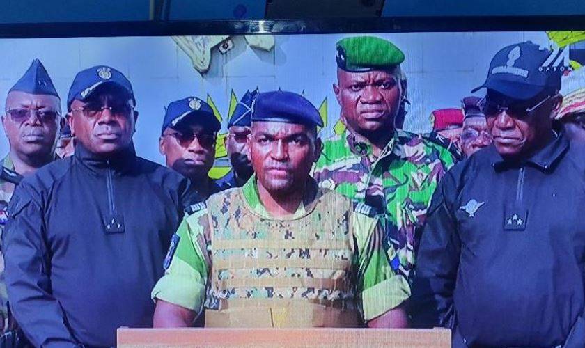 قائد انقلاب الجابون: لن نتعجل إجراء انتخابات