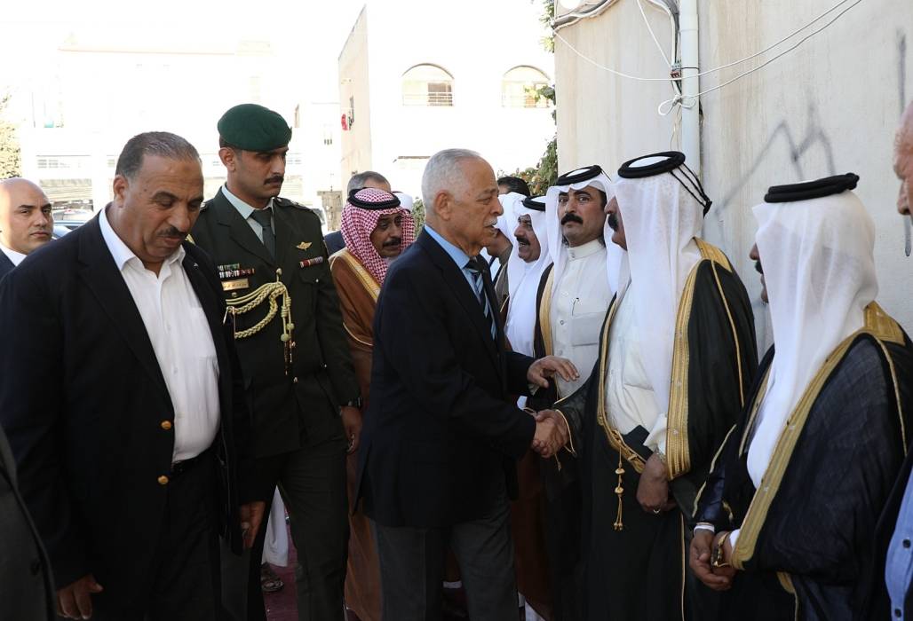 مندوبا عن الملك  وولي العهد المعظم ...العيسوي يعزي عشيرة الهملان _ الدعجة.  وآل الكباريتي وال الطاهر المناصير.....صور