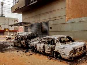 السودان.. تدمير ونهب نحو 30 ألف سيارة خلال 5 أشهر