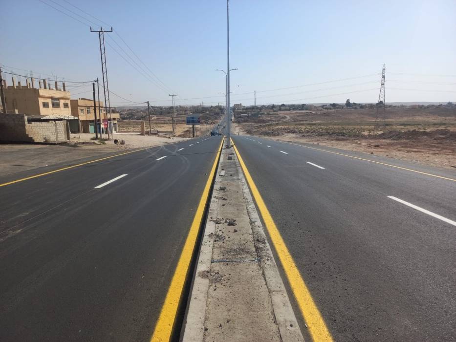 الأشغال تنهي أعمال مشروع اعادة تأهيل وتوسعة جسر الخالدية...صور