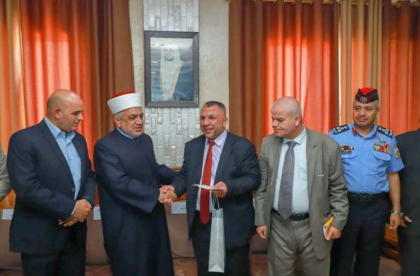 الخلايلة يفتتح الملتقى الخيري واليوم الطبي المجاني في محافظة الكرك
