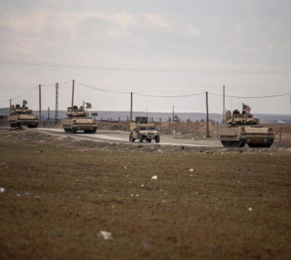 ستراتيجيكس تقدم تقدير موقف حول التحركات الأمريكية على الحدود السورية العراقية