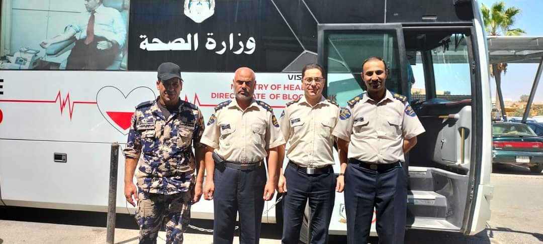 بالصور: حملة للتبرع بالدم في مركز جمرك الحرة الزرقاء...صور