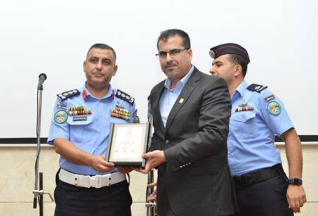 الأمن العام ينظم ندوة توعوية حول قانون السير المعدل