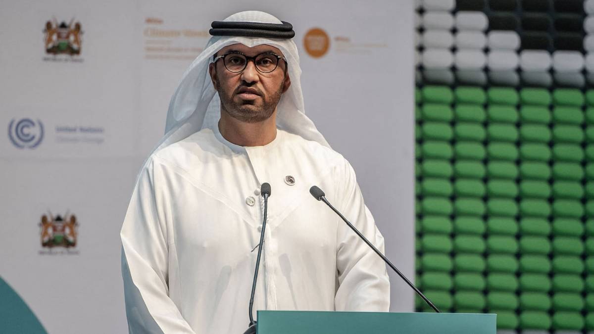 الإمارات تعلن استثمار 4#44;5 مليار دولار في الطاقة النظيفة بأفريقيا