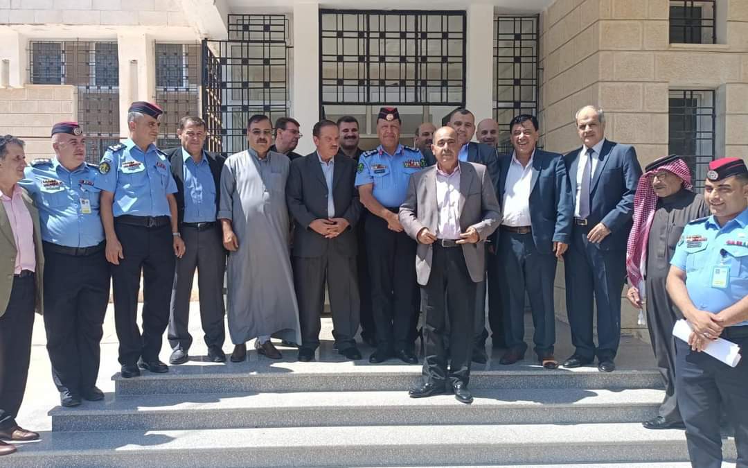 مدير شرطة إربد يترأس إجتماع مجلس الأمن المحلي في لواء بني كنانه...صور