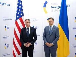 في زيارة غير معلنة.. وزير الخارجية الأميركي يصل أوكرانيا