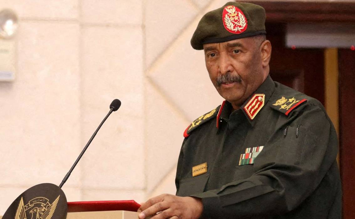 البرهان يصدر مرسوماً دستورياً بحل قوات الدعم السريع