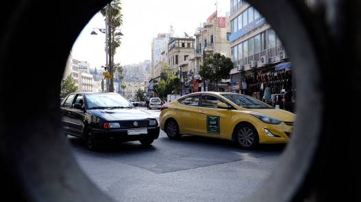 توافق 4 قطاعات تجارية على تحديد ساعات لإغلاق محالها في عمّان طيلة العام