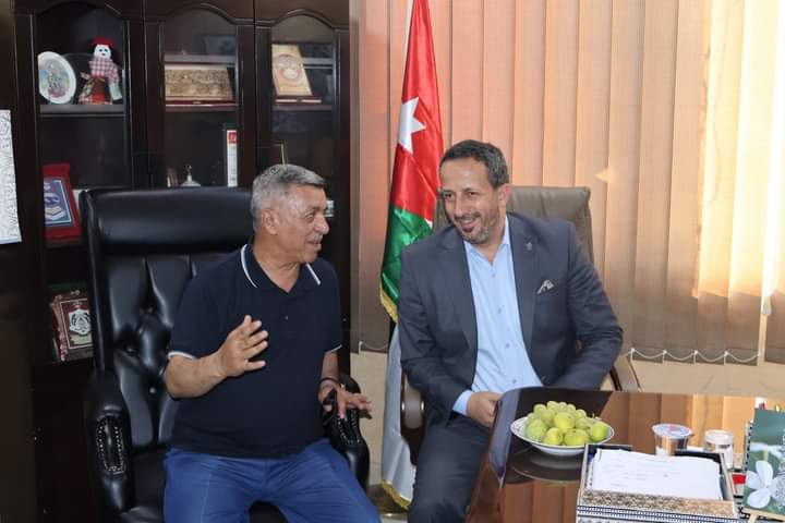 رئيس بلدية عجلون يبحث تعزيز التعاون مع بلدية مادبا