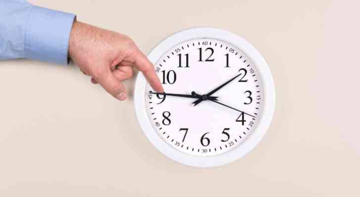 الحكومة الفلسطينية تحدد موعد بدء العمل بالتوقيت الشتوي