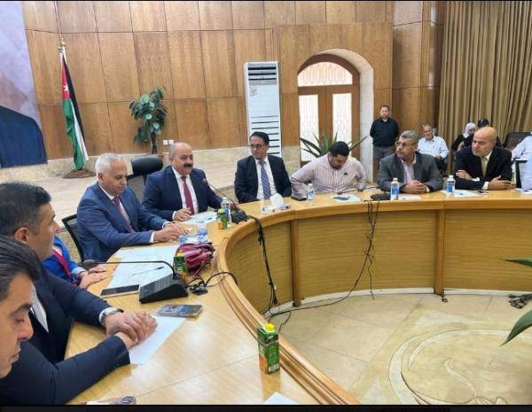 إطلاق حزم المنح والقروض الحسنة بدون فائدة في إربد