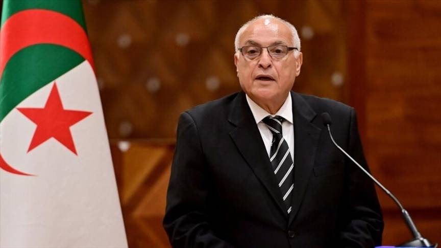 الجزائر والمجر تبحثان تعزيز العلاقات الثنائية