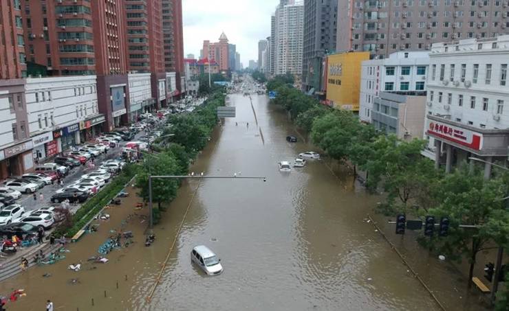 الصين: إجلاء أكثر من 80 ألف شخص بسبب الأمطار الغزيرة والفيضانات