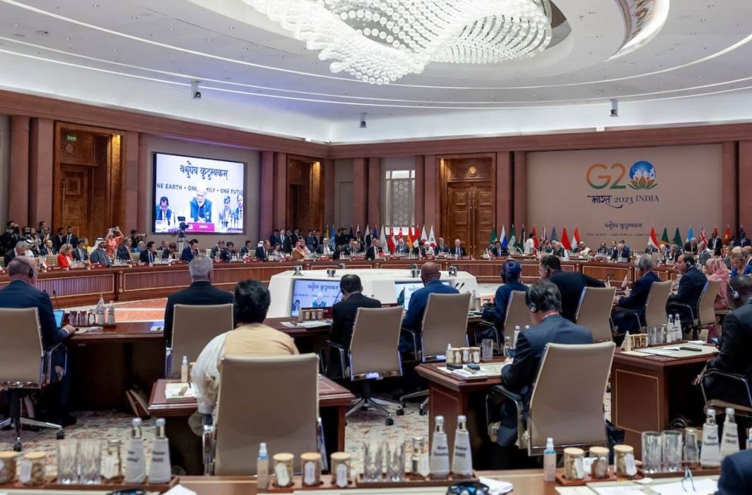 زعماء مجموعة العشرين يصدرون إعلانا في اليوم الأول من القمة