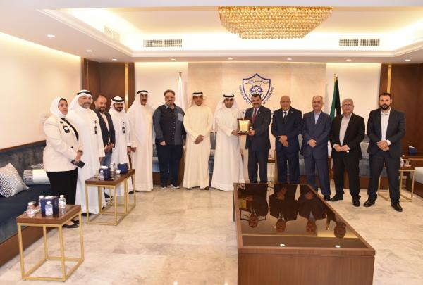 وفد من نقابة المهندسين إلى الكويت