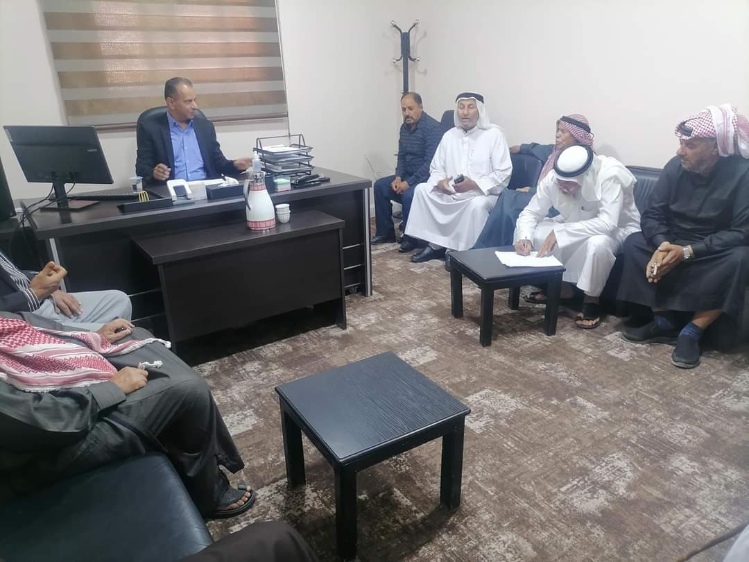 شيوخ ووجهاء لواء بصيرا يوقعون على وثيقة شرف للتصدي لظاهرة إطلاق العيارات النارية...صور