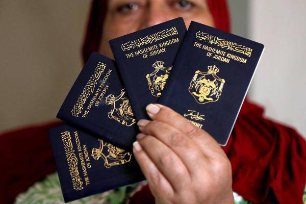 تمديد إصدار وتجديد جوازات سفر المقدسيين بـ 50 دينارا