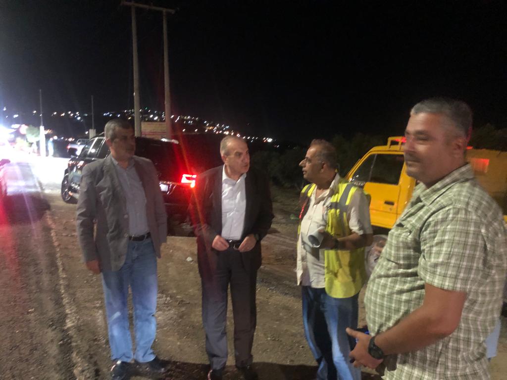 أبو السمن يتفقد سير العمل بمشروع صيانة جزء من طريق جرش