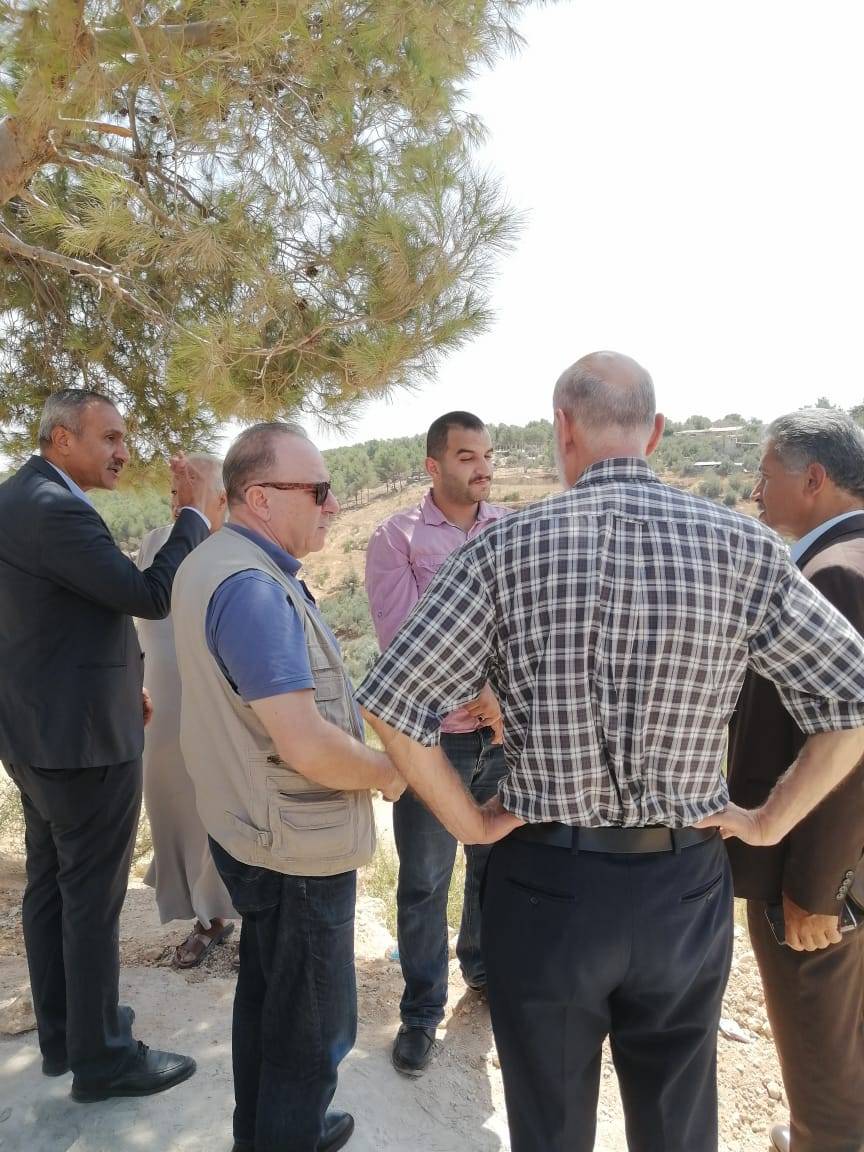 مدير عام الشؤون الفلسطينية يزور مخيم جرش...صور
