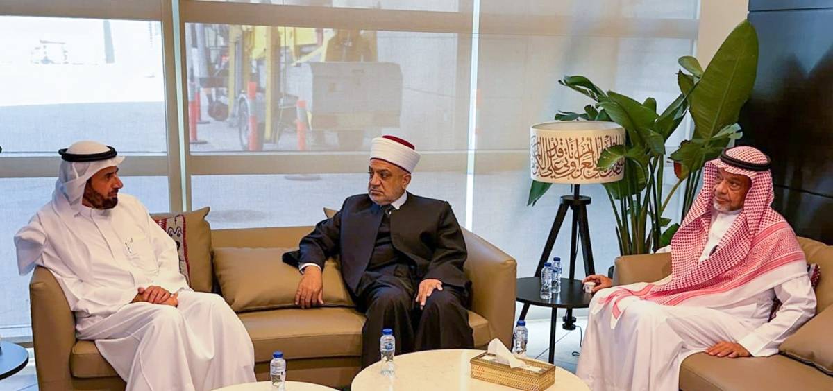 وزيرا الحج السعودي والأوقاف الفلسطيني يبحثان خدمات الحج والعمرة