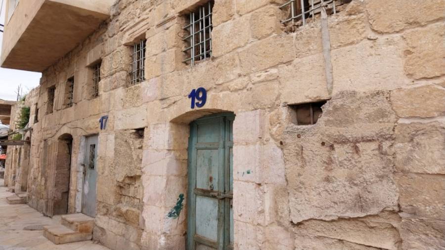 توجيه بعدم الموافقة على صيانة البيوت القديمة في جرش إلا بإشراف هندسي