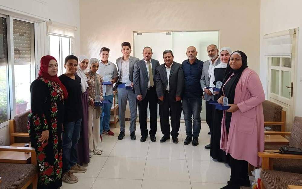 الرحامنة يكرم أوائل الثانوية العامة