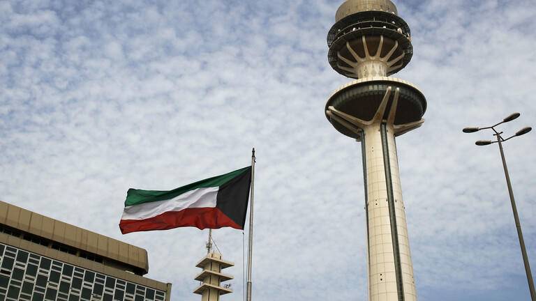 الكويت.. مكافحة المخدرات تضبط 16 متهما