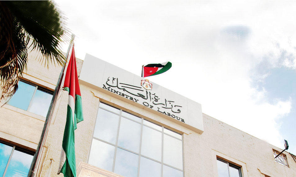 27174 شخصا التحقوا بعملهم من خلال البرنامج الوطني