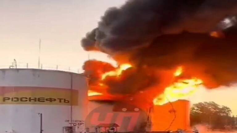 اندلاع حريق بخزان للوقود جنوبي روسيا