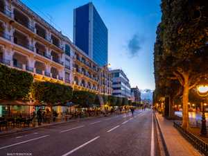 تونس تغرق في العتمة لـ 4 ساعات بسبب عطل كهربائي