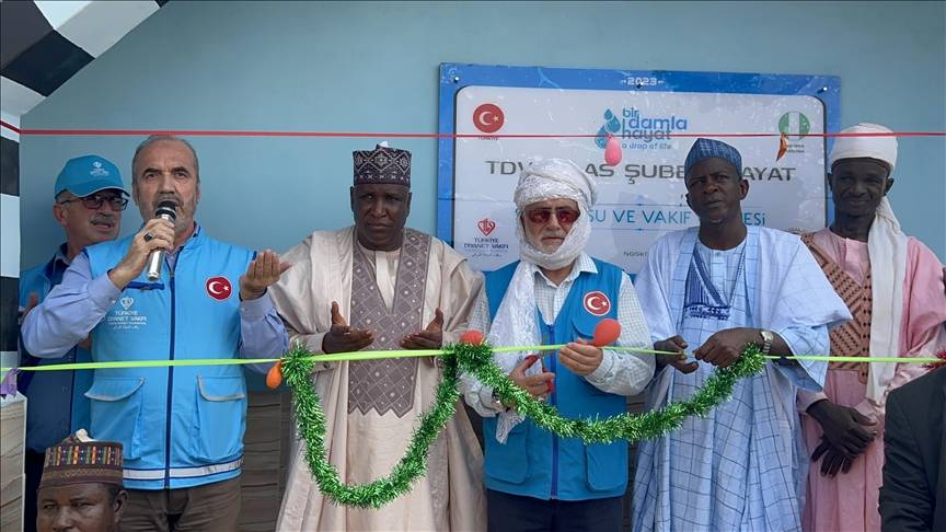 وقف الديانة التركي يفتتح آبارا وسبل مياه في نيجيريا