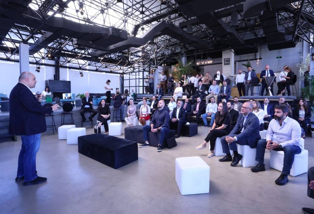 برنامج جوردان سورس يطلق مجلته الجديدة الإلكترونية