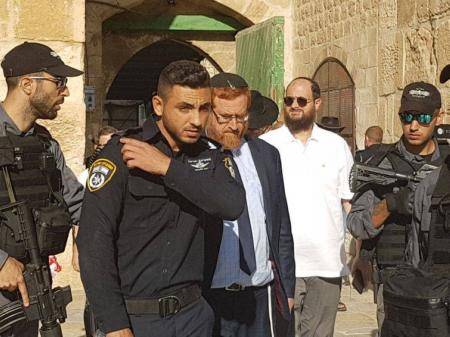 المتطرف غليك يقود اقتحام المستوطنين للمسجد الأقصى