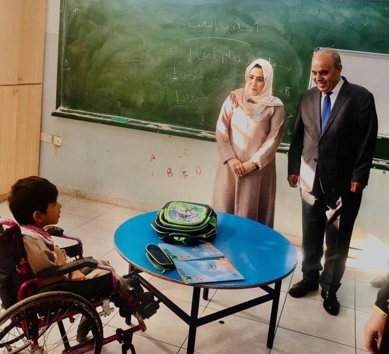 وزير التربية والتعليم يزور مدرسة الروضة الأساسية المختلطة
