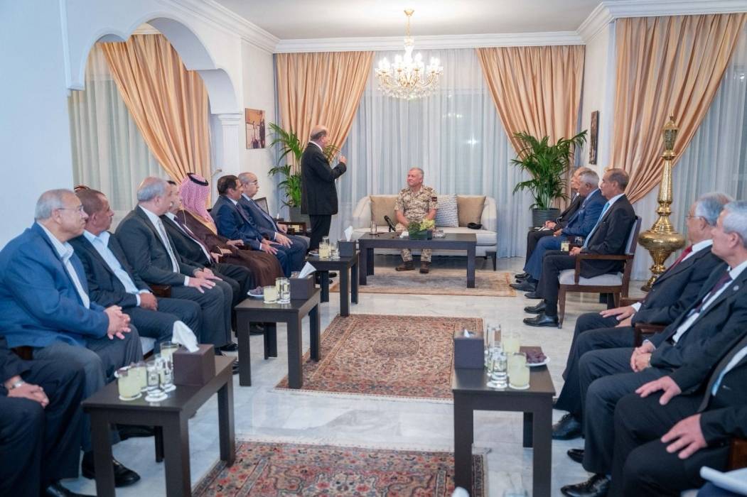 الملك في دارة الوريكات ويلتقي شخصيات ووجهاء عشائر