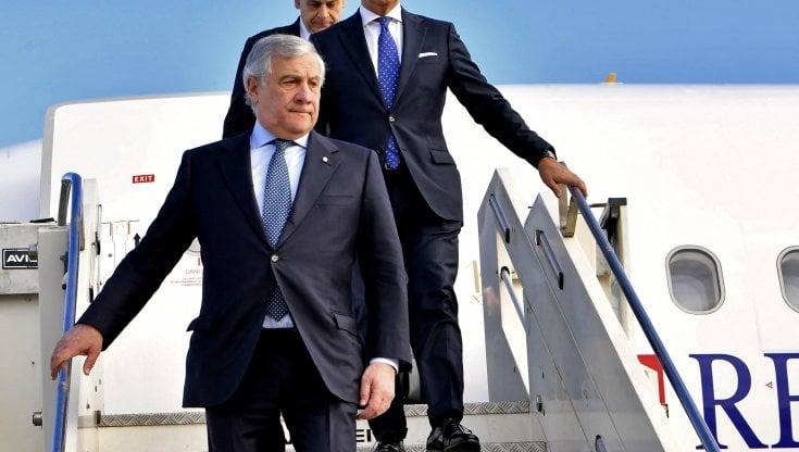 وزير الخارجية الإيطالي يلتقي اليوم نظيرته الفرنسية في باريس لمباحثات حول الهجرة