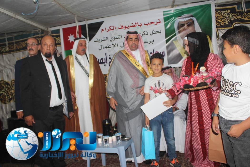 الشيخ ايمن البداوي يرعى احتفالًا  بمناسبة ذكرى المولد النبوي الشريف...صور وفيديو