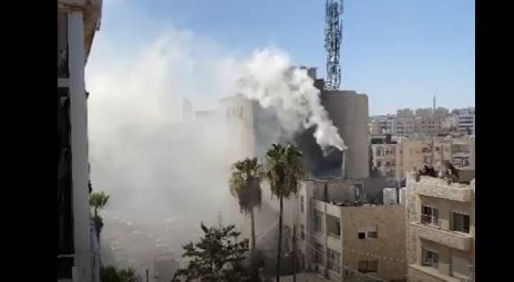 حريق مستودع  في الجاردنز بعمان