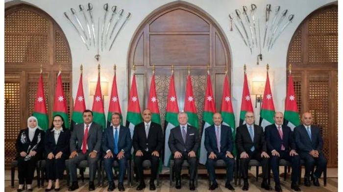 التعديل الحكومي الجديد على حكومة الخصاونة .. ماذا يضيف للمشهد السياسي والاقتصادي ؟