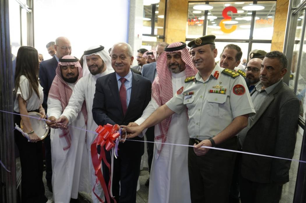الحغبير يفتتح معرض JOHOME للمستلزمات المنزلية في مكة مول
