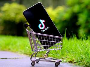 إندونيسيا تحظر التجارة الإلكترونية على المنصات الاجتماعية