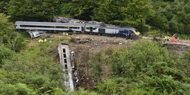 إصابة عدد من الأشخاص جراء اصطدام قطارين في اسكتلندا