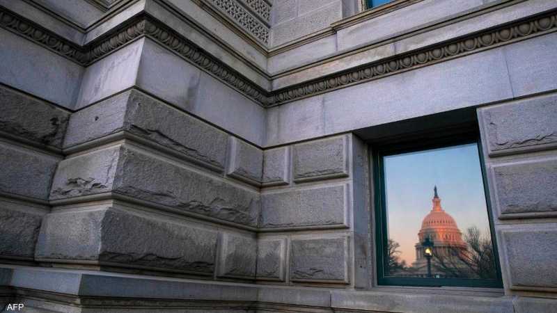 الكونغرس يتجنب الإغلاق وبايدن يطلب مساعدات لأوكرانيا