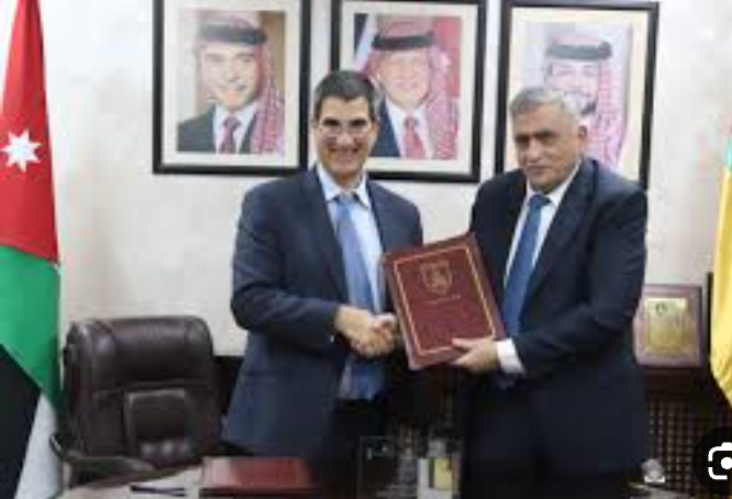 الأردنية و Essex البريطانية توقعان مذكرة تفاهم واتفاقية تبادل طلابي