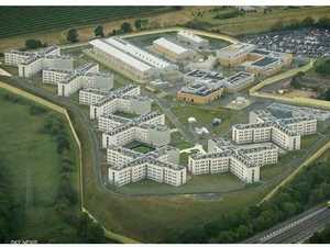 تحذير من فوضى وشيكة في أكبر سجون بريطانيا