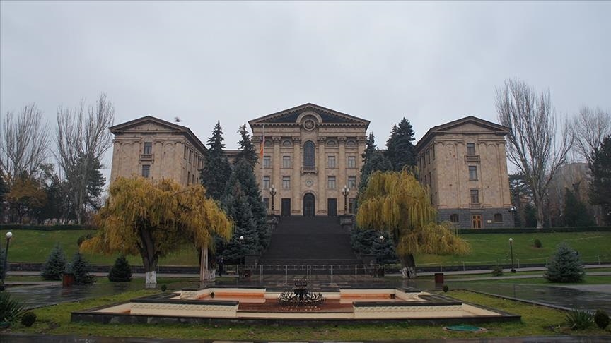 برلمان أرمينيا يصادق على انضمام يريفان إلى الجنايات الدولية